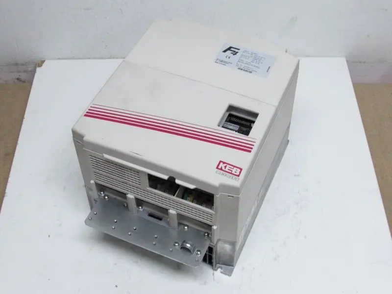 Produktfoto 1 von KEB F4 Combivert 18.F4.C0H-4L11 400V AC 35kVA 22kW 18F4C0H-4L11 tested
