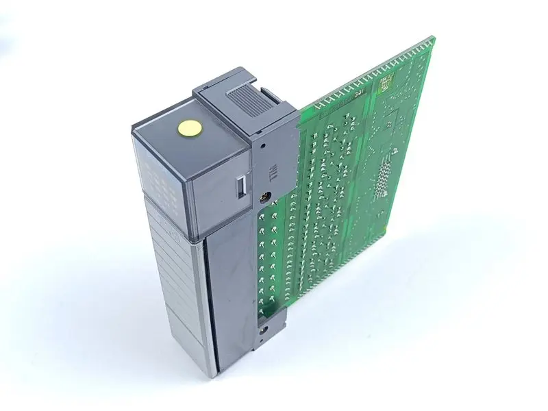 Produktfoto 1 von Allen Bradley SLC 500 1746-OB16 Output Module Ser.D 1746-0B16 TOP ZUSTAND