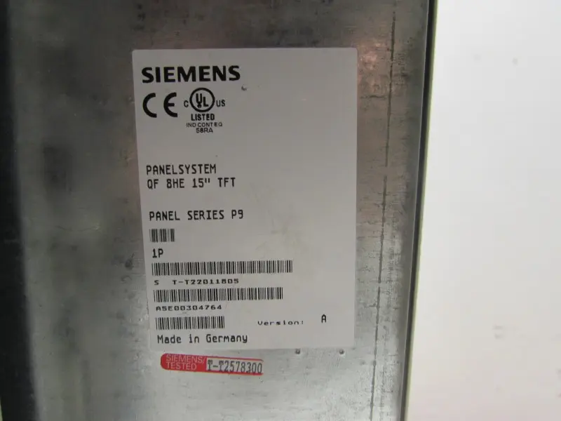 Produktfoto 1 von Siemens Simatic Panel 15" TFT A5E00304764 Panel PC 670 6AV7725-3BC40-0AG0 TESTED