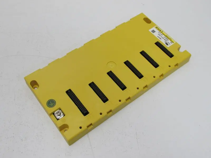 Produktfoto 1 von Fanuc Rack 5 Slot ABU05A A03B-0819-C002 unused UNBENUTZT