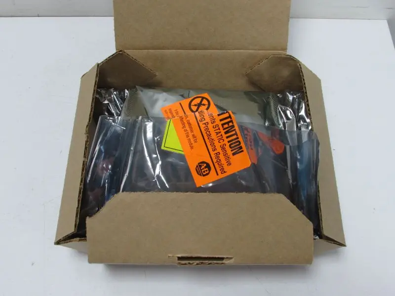 Produktfoto 1 von Allen Bradley SLC500 1746-HSTP 1 SER. E Stepper Control Module UNUSED OVP
