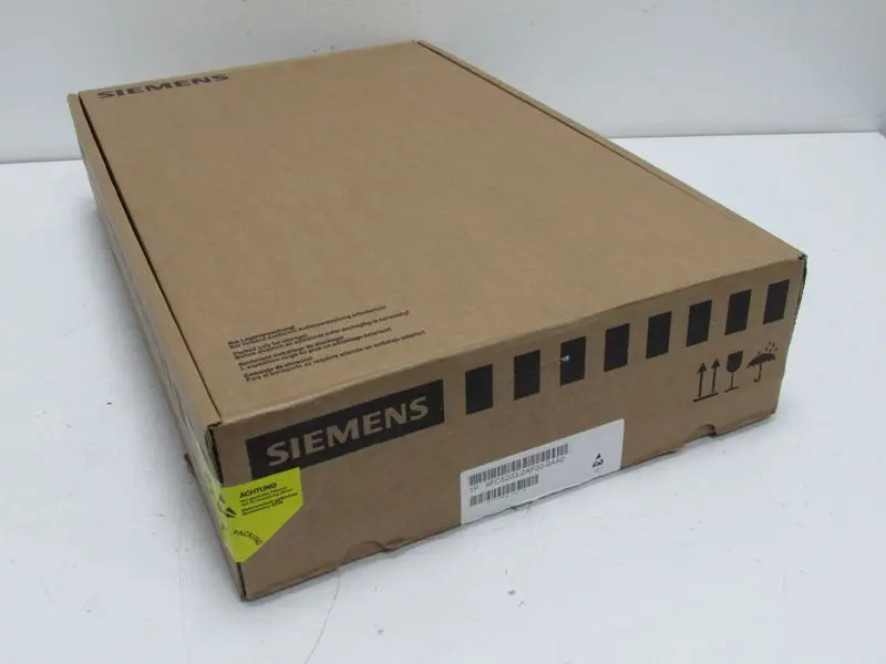 Produktfoto 1 von Siemens Simumerik Bedientafelfront OP 010 6FC5203-0AF00-0AA0 Vers.F Refurbished