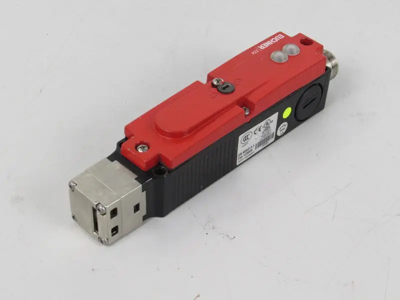 Produktfoto 1 von EUCHNER STA3A-2131A024L024RC18C1826 Safety Switch ID.Nr. 106623 TOP ZUSTAND