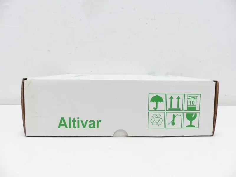 Schneider Electric Altivar 32 ATV32HU22N4 2.2kW 3HP 400V unused OVP