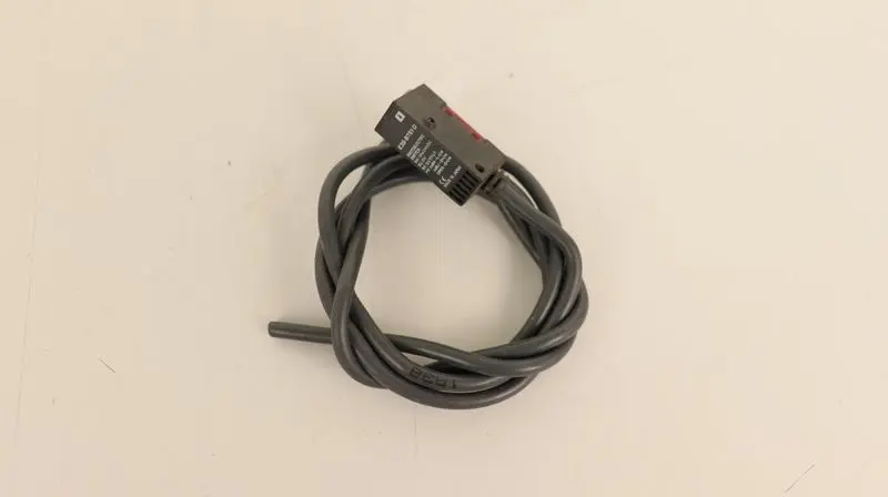 Produktfoto 1 von Omron E3S-BT61-D Photoelektrischer Sensor Photoelectric Switch TOP ZUSTAND