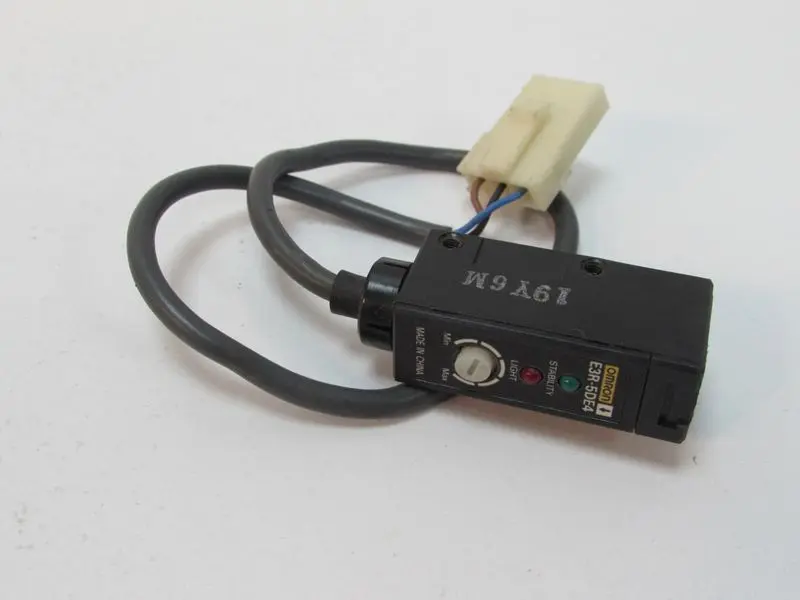 Produktfoto 1 von Omron E3R-5DE4 Photoelektrischer Schalter / Sensor