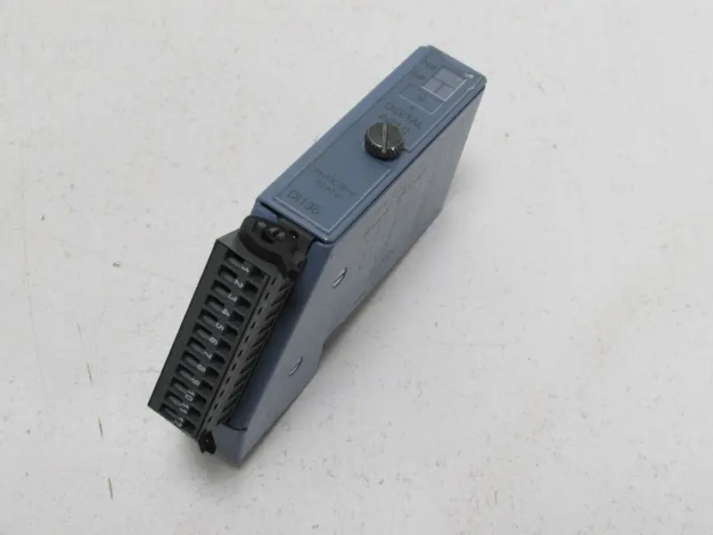 Produktfoto 1 von B&R Digital input DI135 7DI135.70 REV.C0 Top Zustand