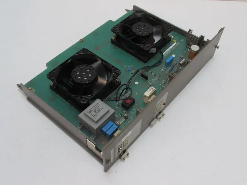 Produktfoto 1 von Siemens Simatic 6ES5988-3LA11 6ES5 988-3LA11 E.-St.8  FAN Module Rack