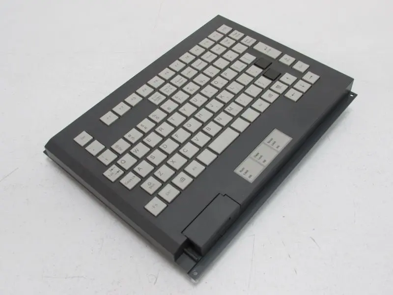 Produktfoto 1 von Fanuc FA FULL KEYBOARD A02B-0236-C131#ES A02B-0236-C131 UNUSED UNBENUTZT