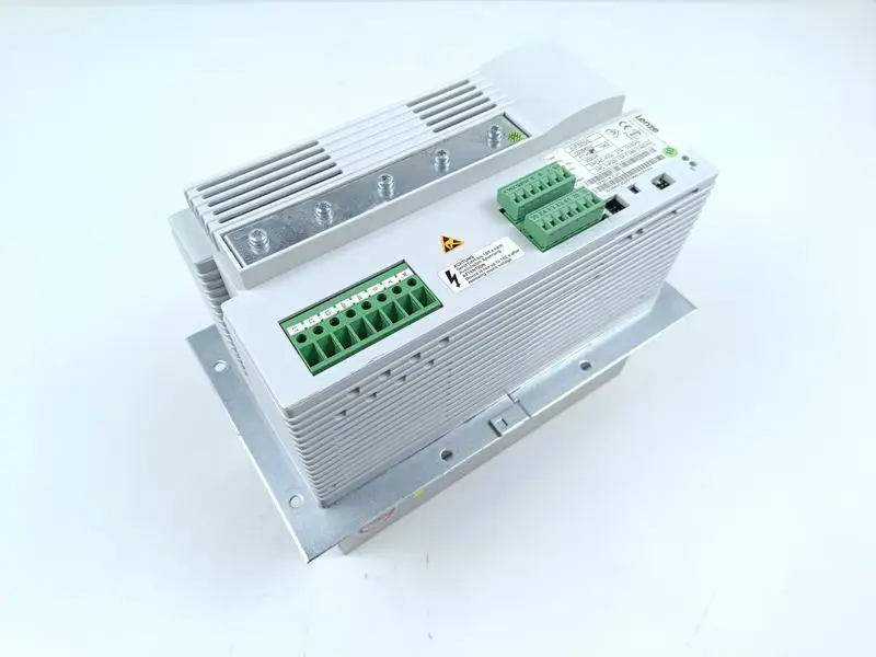 Produktfoto 1 von Lenze EVF8216-E Frequenzumrichter 5,5 kW 400V 13,0 A TESTED & TOP ZUSTAND