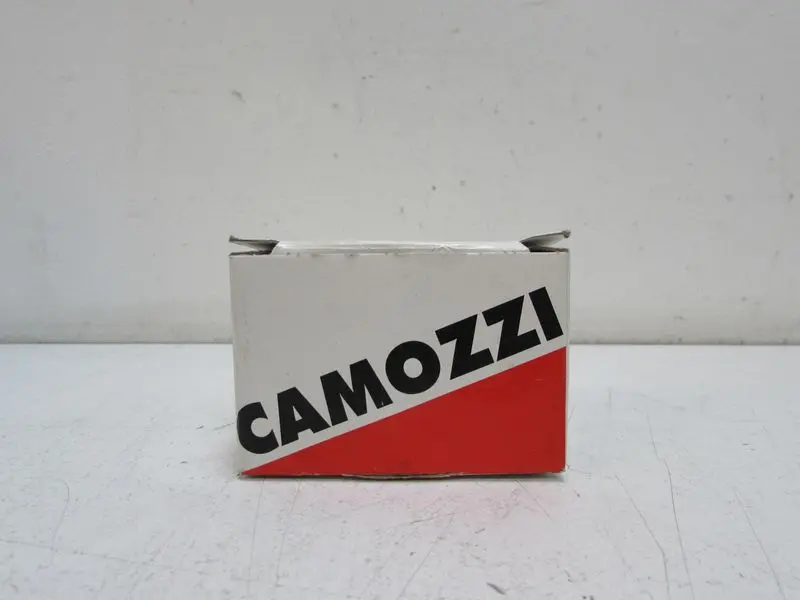 Produktfoto 1 von CAMOZZI M008-RS40 In P. max 6bar Out P. 0-3.2bar UNUSED & OVP