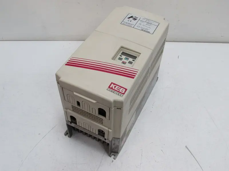 Produktfoto 1 von KEB 14.F4.C1G-3480 /2.2 7,5KW 50/60HZ 400V 14,0A 14F4C1G-3480/2.2 Top Zustand