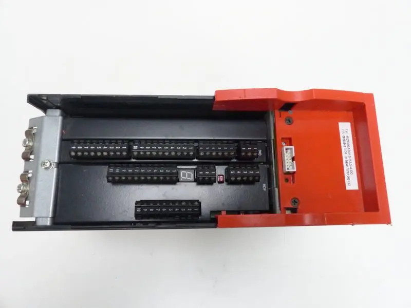 Produktfoto 1 von SEW Eurodrive MDF60A0015-5A3-4-00 Frequenzumrichter + DIO & MDF Karte Tested