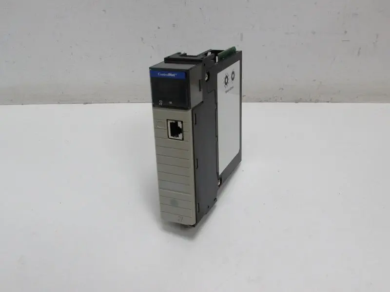Produktfoto 1 von Allen Bradley  1756-CNB/D Control Net Communications Bridge Tested Top Zustand