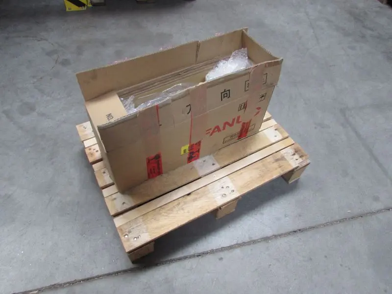 Produktfoto 1 von Fanuc AC Servo Motor A06B-0043-B100 ais 50/2000HV unused UNBENUTZT