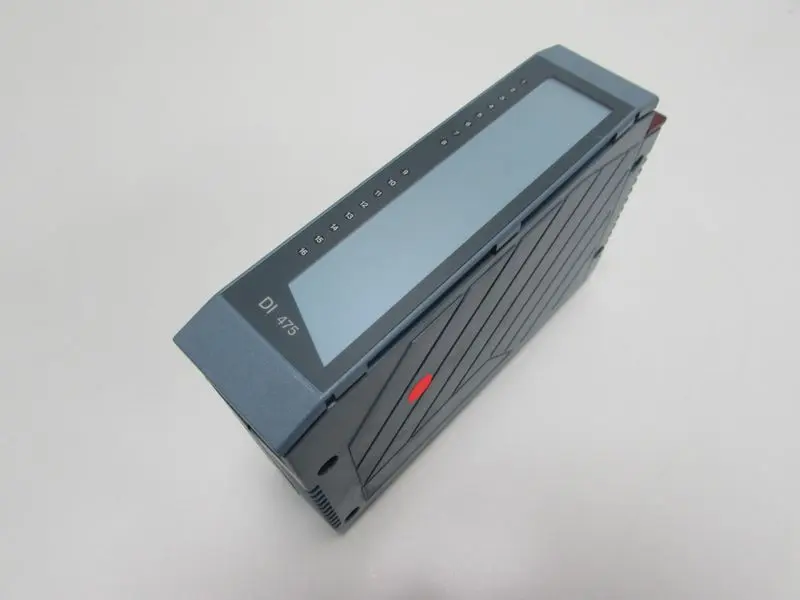 Produktfoto 1 von B&R DI 475 3DI475.6 Digital Input Module DI475 REV. C0 Gehäuse Defekt