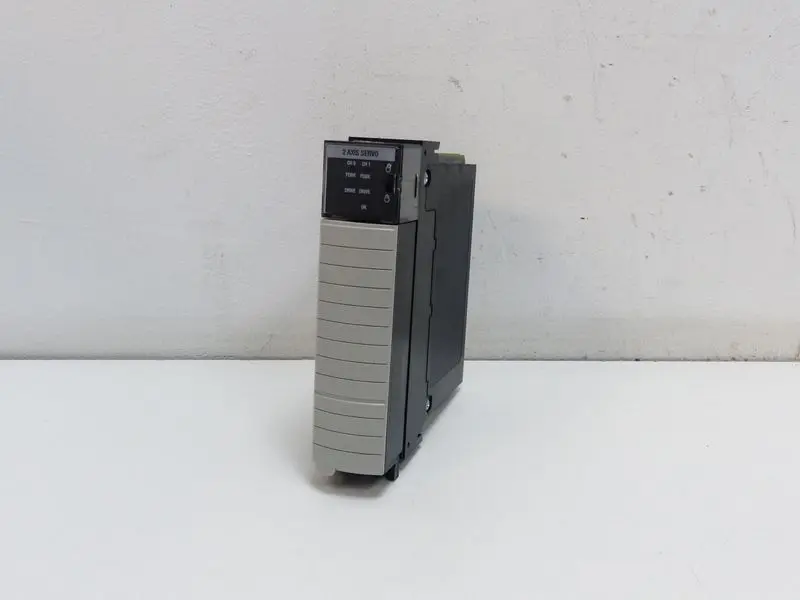Produktfoto 1 von Allen Bradley 1756-M02AE SER.A Control Logix FW 18.02 2AXIS SERVO NEUWERTIG
