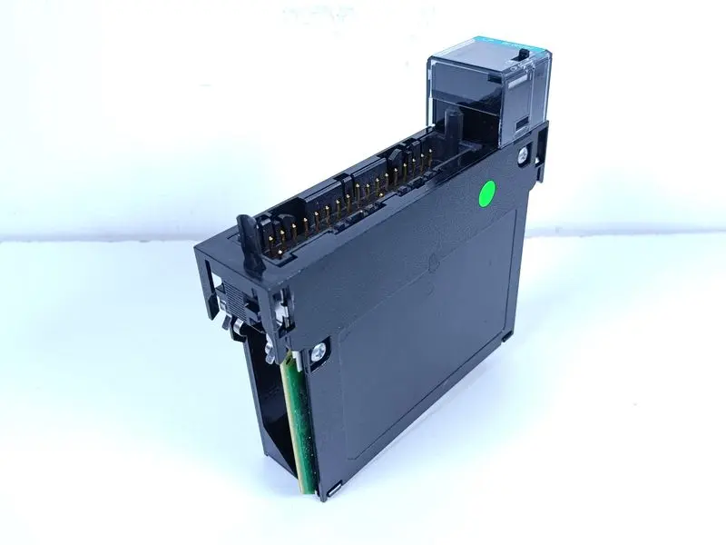 Produktfoto 1 von Allen Bradley 1756-OB32 ControlLogix 32 Pt 12/24V DC D/O Modul Ser.A NEUWERTIG