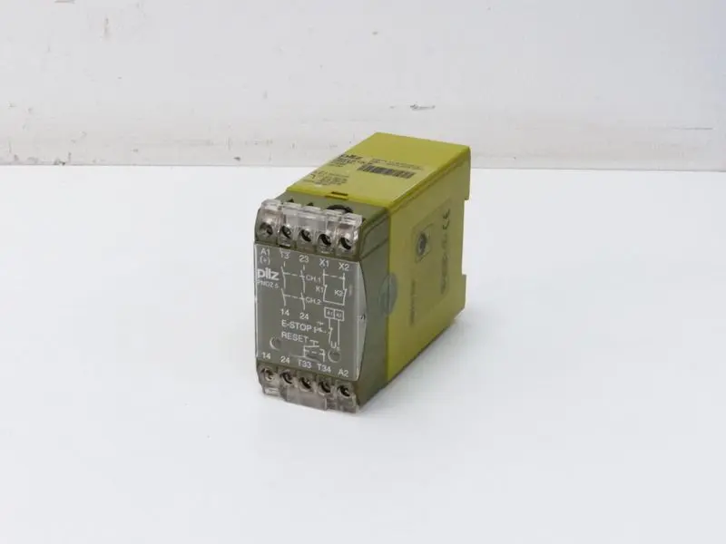 Produktfoto 1 von Pilz PNOZ 5 24V DC 2S pnoz5 ID NO.: 474590 Top Zustand