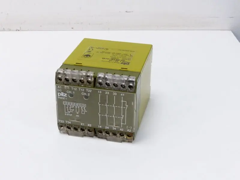Produktfoto 1 von Pilz PNOZ 1 3S / 1Ö ID NO.: 475695 DIN VDE 0110 4kV/3 3,5W TOP ZUSTAND