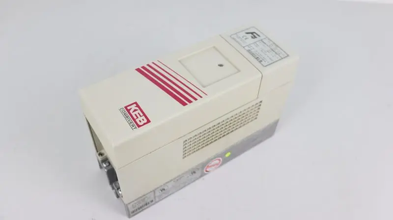 Produktfoto 1 von KEB Umrichter F4 09.F4.S1D-3420/1.2 09.F4.S1D-3420 1,5KW 2,8KVA Top Zustand