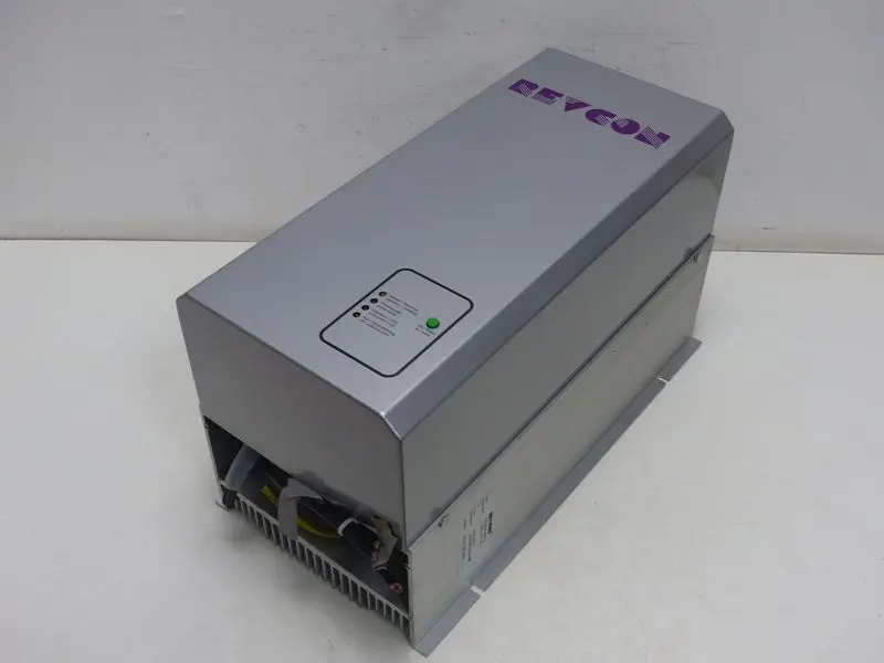 Produktfoto 1 von REVCON SVC(S) 45-400-1-0 Spannung 3x380-415VAC 65A 400V Top Zustand