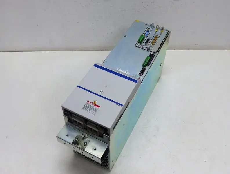 Produktfoto 1 von Rexroth Indramat HDS04.2-W200N-HS33-01-FW R911281968 + Memory Card Top Zustand