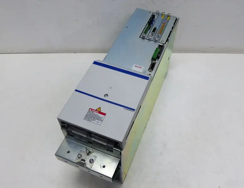 Produktfoto 1 von Rexroth Indramat HDS04.2-W200N-HS33-01-FW R911281968 + Memory Card NEUWERTIG