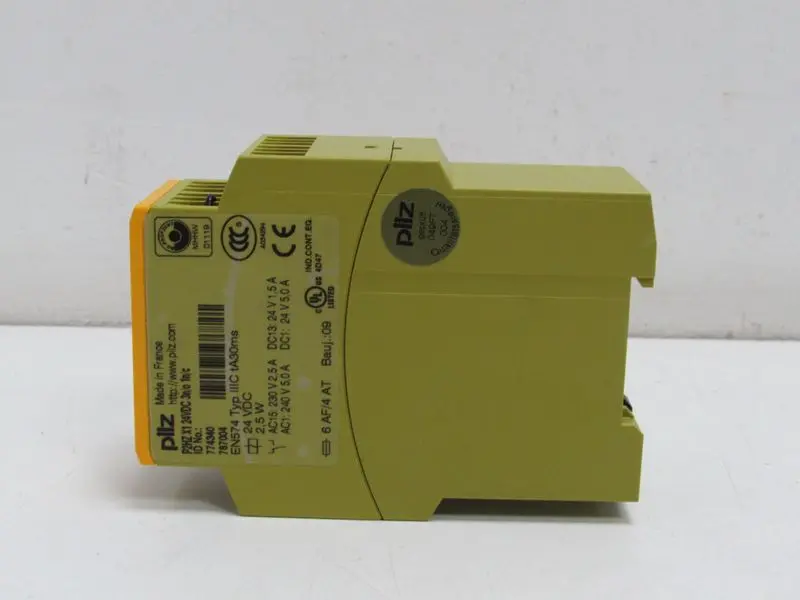 Produktfoto 1 von P2HZ X1 24VDC 3n/o 1n/c ID No.:774340 EN574 Typ IIIC tA30ms 24VDC 2,5W NEUWERTIG