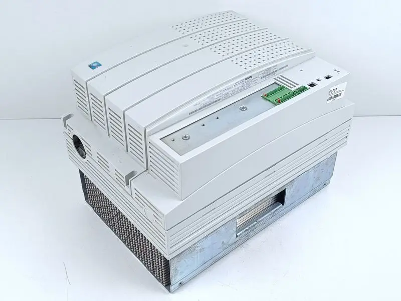 Produktfoto 1 von Lenze EVF8223-E 30kW 400V 55A Frequenzumrichter TESTED TOP ZUSTAND