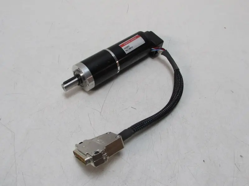 Produktfoto 1 von MAXON Motor 302991 + gear 203115 NEUWERTIG