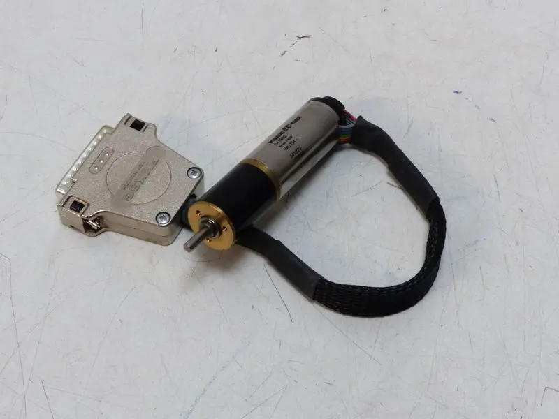 Produktfoto 1 von MAXON MOTOR 341882 Motorkombi mit Stecker TOP ZUSTAND