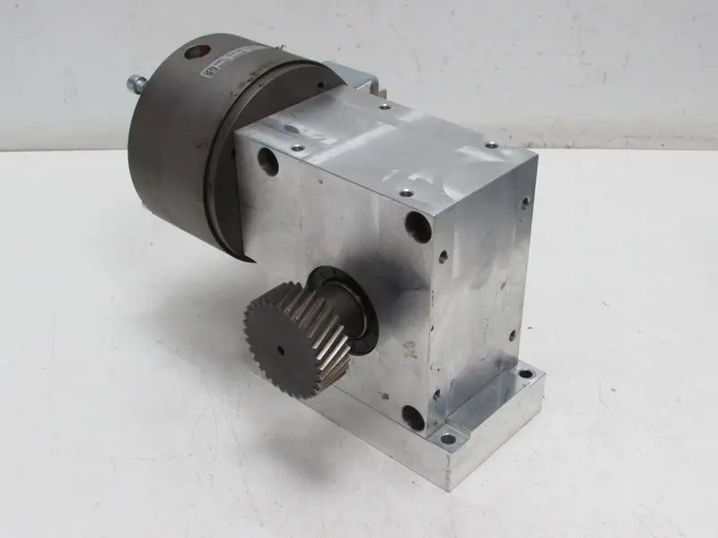Produktfoto 1 von Mayr Roba-alphastop 60/897.100.0 S + Bremse RSA 16/897.000.0 S0 Top Zustand