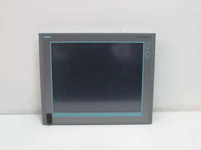 Produktfoto 1 von Siemens Panel 19T 677B/C A5E02713398 E-St.A02 Series P13 TESTED Top Zustand