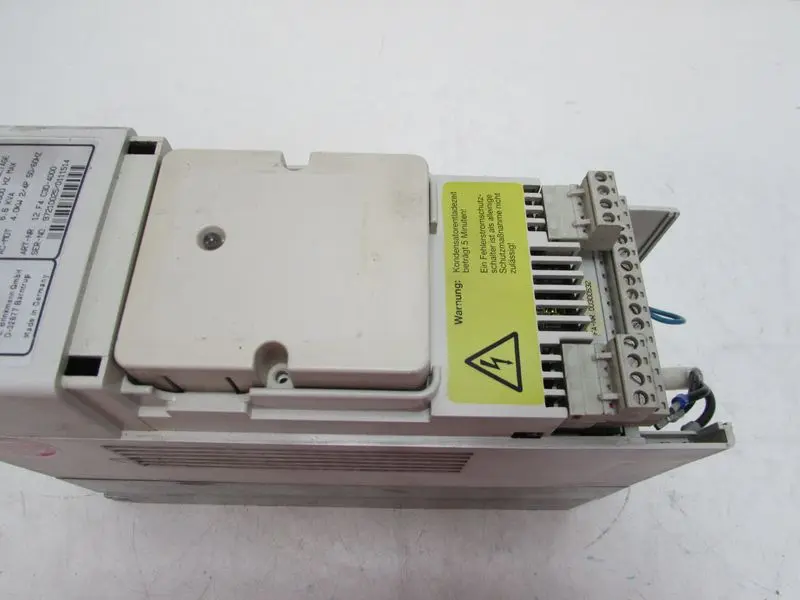 Produktfoto 1 von KEB F4 12.F4.C3D-4000 Frequenzumrichter 12.F4.C3D 4,0kW 6,6KVA TOP ZUSTAND