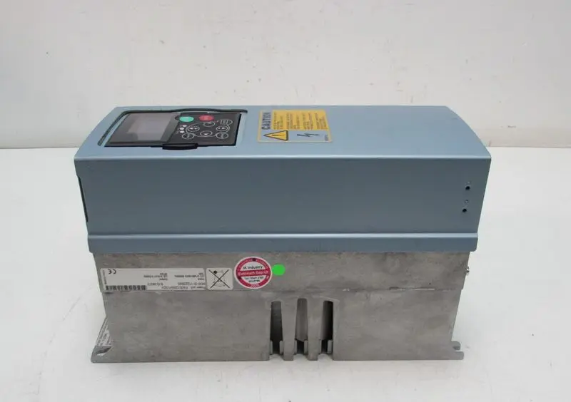 Produktfoto 1 von Vacon NXS00125A5H1SSV00A30000C5 CSAV00A30000C5 PA001255H1SSV + KEYPAD NEUWERTIG
