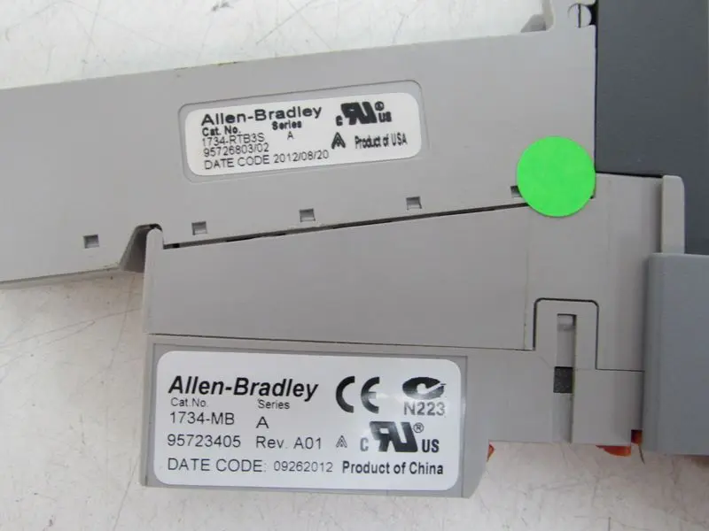 Produktfoto 1 von Allen Bradley 1734-IE2V MAT.NO 1734-IE2V C + 1734-MB NEUWERTIG