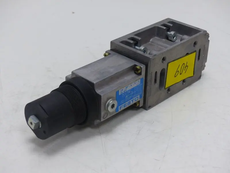 Produktfoto 1 von Festo 35971 LR-ZP-A-D-3 Druckregler-Zwischenplatte UNUSED