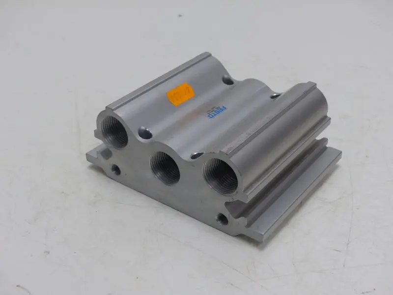 Produktfoto 1 von Festo Anschlussblock 30682 PRS-3/8-2B NEUWERTIG