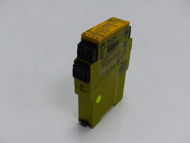 Produktfoto 1 von PILZ P2HZ X4P 24VDC 3n/o 1n/c P2HZX4P24VDC3n/o1n/c ID No.: 777355 TOP ZUSTAND