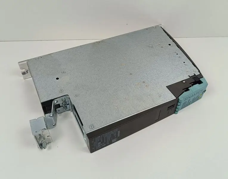 Produktfoto 1 von Siemens Sinamics Double Motor Module 2x9A 6SL3120-2TE21-0AD0 TESTED & NEUWERTIG