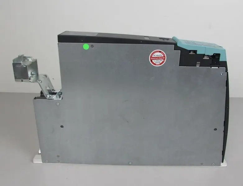 Produktfoto 1 von Siemens Single Motor Module 6SL3120-1TE21-8AD0 FS:A 400V 18A TESTED NEUWERTIG