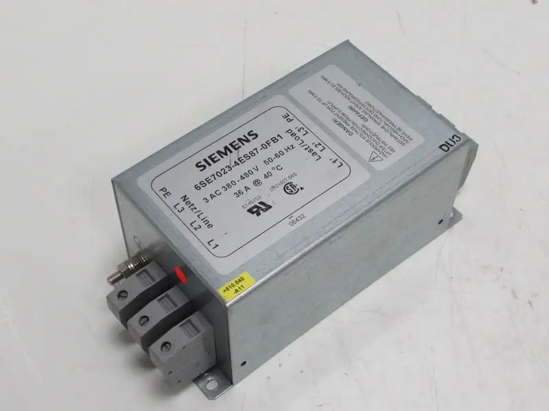 Produktfoto 1 von SIEMENS 6SE7023-4ES87-0FB1 380-480V 50-60Hz 36A 40°C