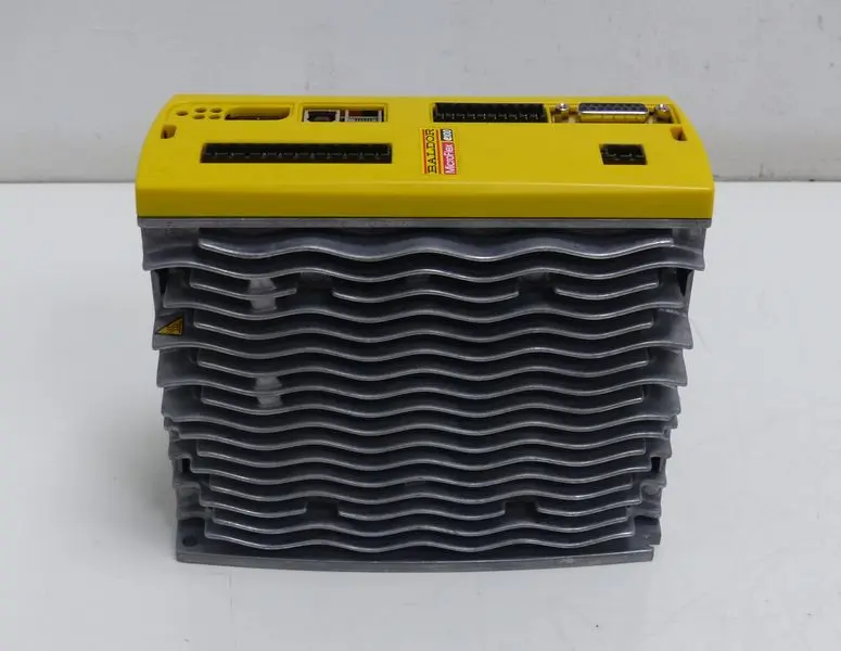 Produktfoto 1 von Baldor MFE230A003 MicroFlex E100 230VAC 3A TESTED NEUWERTIG