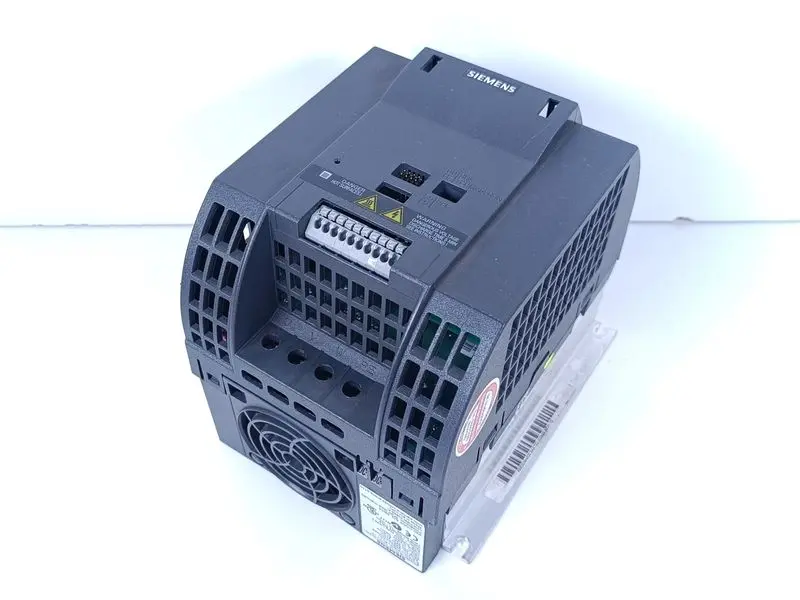 Produktfoto 1 von Siemens SINAMICS G110 CPM110 AIN 6SL3211-0AB21-1AA1 230V TESTED & TOP ZUSTAND