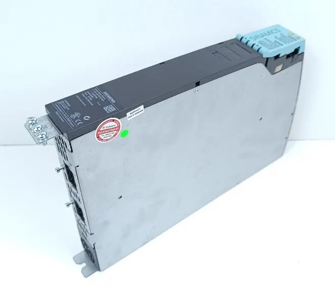 Produktfoto 1 von Siemens Double Motor Module 6SL3120-2TE21-0AA4 9A/9A FS: B TESTED & NEUWERTIG