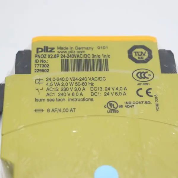 Produktfoto 1 von PILZ PNOZ X2.8P 24-240VAC/DC 3n/o 1n/c ID No.:777302 UNUSED & OVP