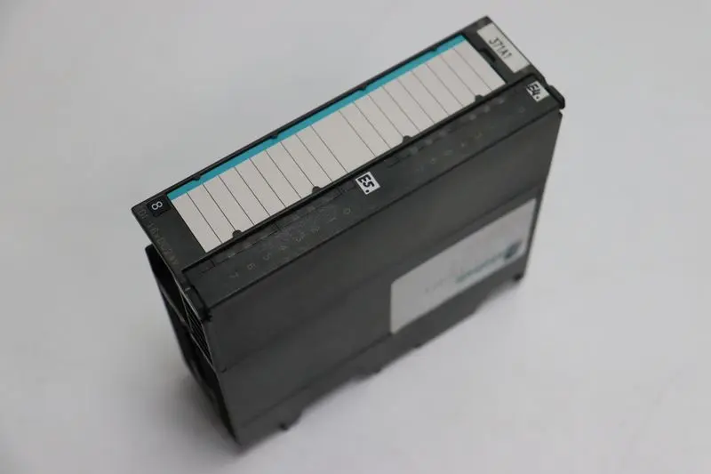 Produktfoto 1 von Helmholz 700-321-1BH01 S7-DEA DI 16xDC24V E-Stand: 05 TOP ZUSTAND