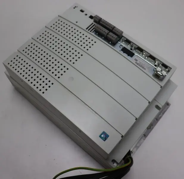 Produktfoto 1 von Lenze Servo Drive EVS9328-KHV531 33.9328HK.5F.22.2V531 KUKA 00-103-118 TOP