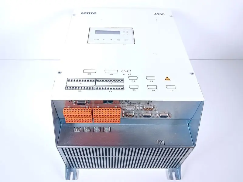 Produktfoto 1 von Lenze 4900 EVD4904-E Id: 00451554 33.4904-E.4C.61 + Bus Card TESTED TOP ZUSTAND